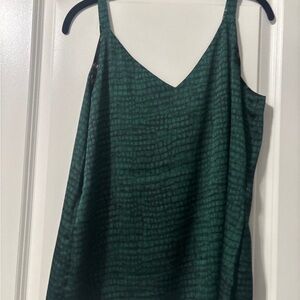 White House Black Market reversible V-Neck Cami